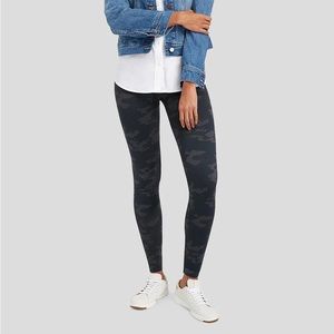 Spanx Ecocare Seamless Leggings